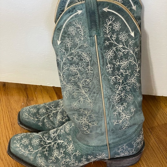 ariat fleur